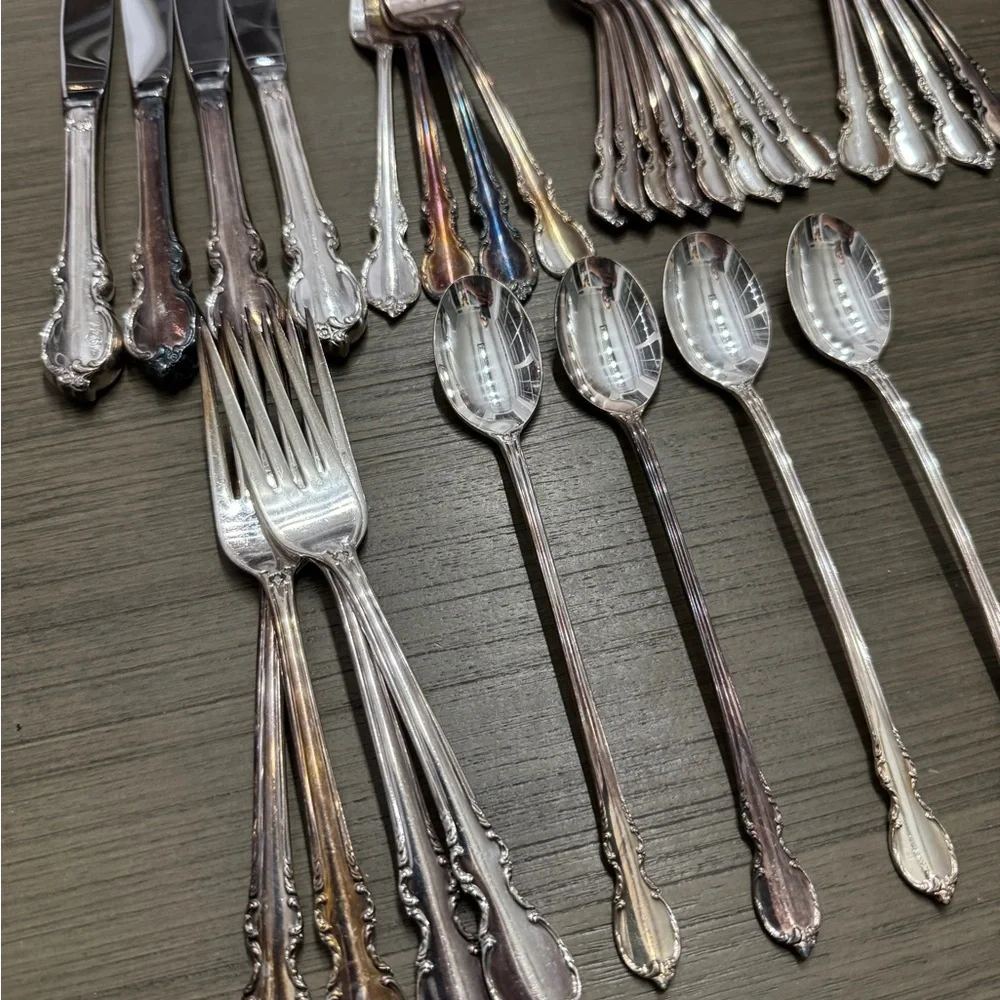 1847 Roger’s Bros. “Reflections” Edition Silver Plated Flatware Set-28 Pcs.